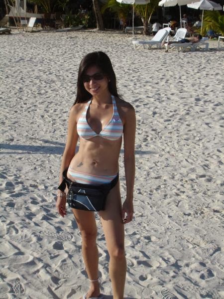 maui taylor sexy beach bikini photos 04