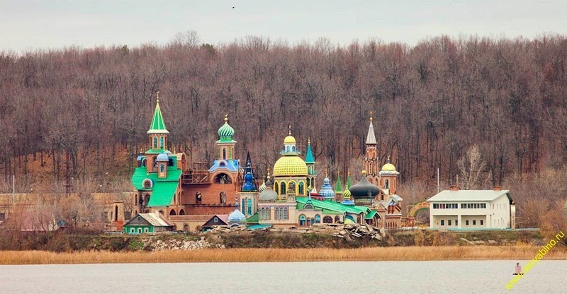 temple-of-all-religions-kazan-1
