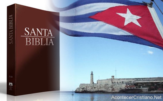 Recaudan dinero para comprar Biblias para Cuba