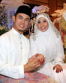 kahwin, nikah, irma hasmie, siapa, suami, ahli perniagaan, pelakon, pengacara, isteri, majlis, gambar, jemputan, hantaran, apa, barang, komputer, mempelai, malam, mstar