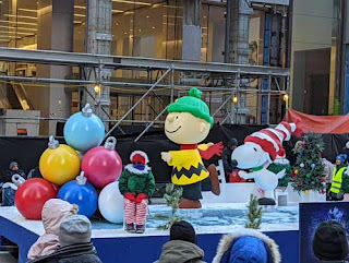 Snoopy & Charlie Brown Santa Claus Parade Toronto