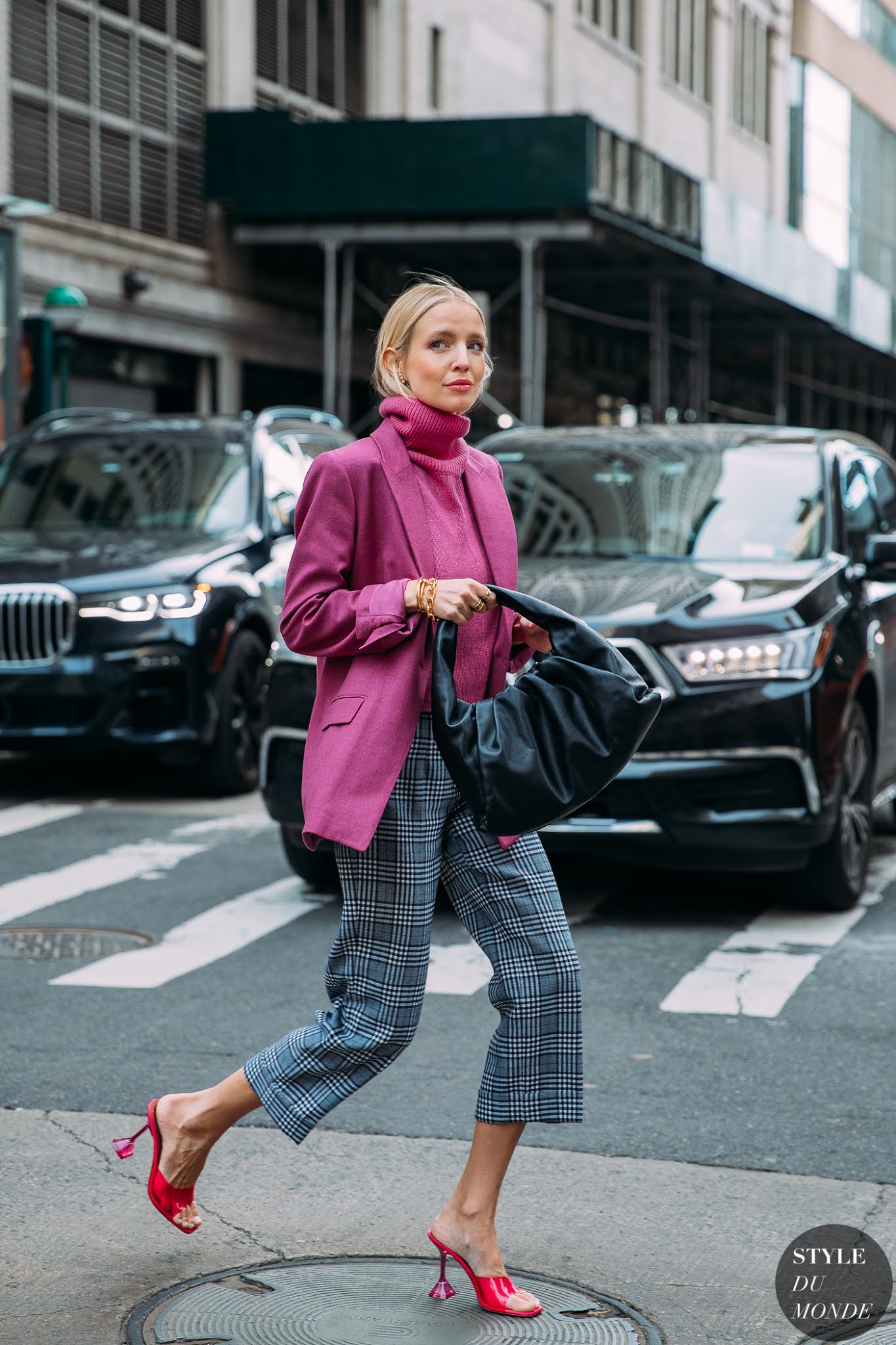 Add a Pop Of Color To Your Fall Wardrobe With Inspo From Leonie Hanne