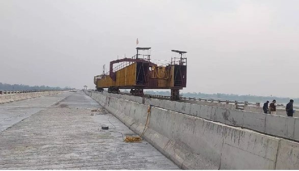 अप्रैल में बनकर तैयार हो जाएगा सरयू नदी का नया पुल, वाराणसी-गोरखपुर फोरलेन पर सुगम होगा सफर; NHAI की चूक से हुई देरी