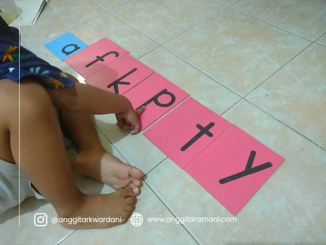 Sandpaper Letters Montessori