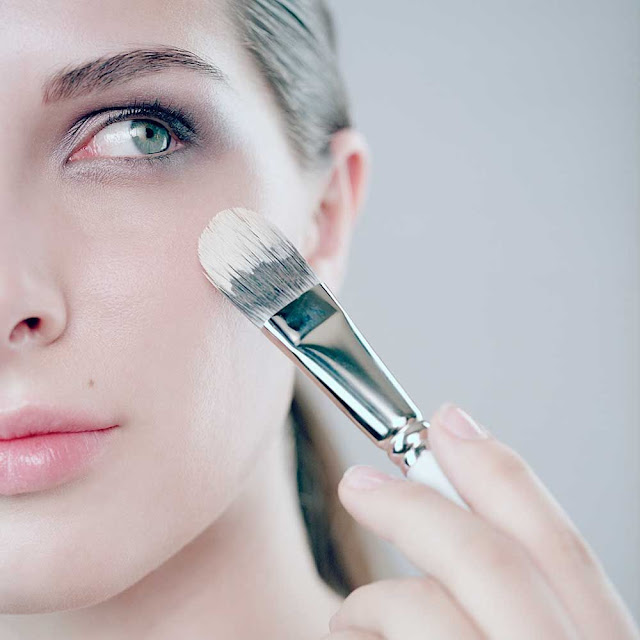 Use these office makeup suggestions to achieve a refined, professional image.