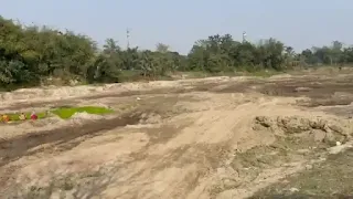 বালি মাফিয়ার দৌলতে হাহাকার বিস্তীর্ণ বুড়া ধরলা নদী চত্বর