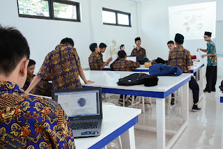 http://www.kompasiana.com/boardingschool/smp-islam-cendekia-cianjur-boarding-school_54f91753a33311b6078b45d4