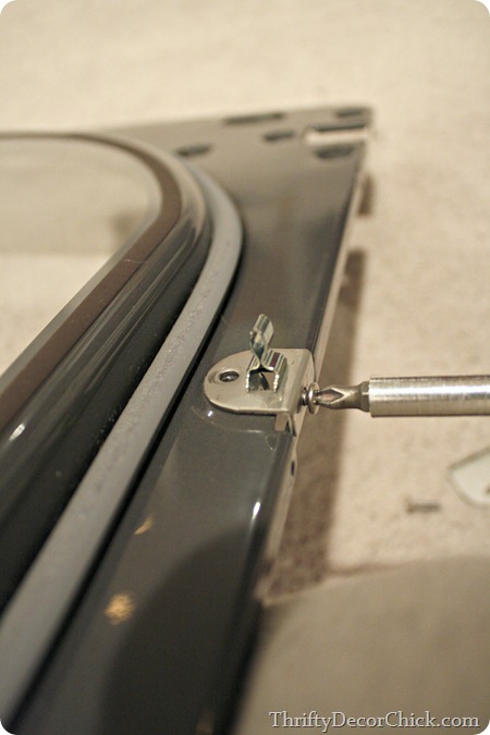 Flipping direction of dryer door