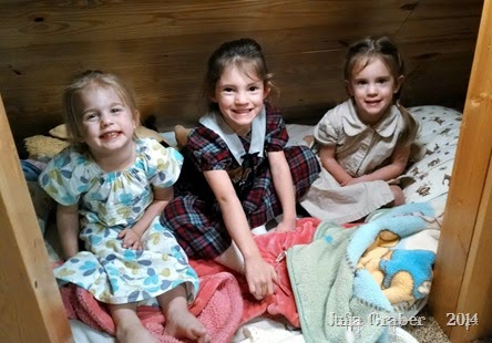 Girls in Nook