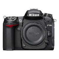  Nikon D7000 16.2MP DX-Format CMOS (Body Only) 