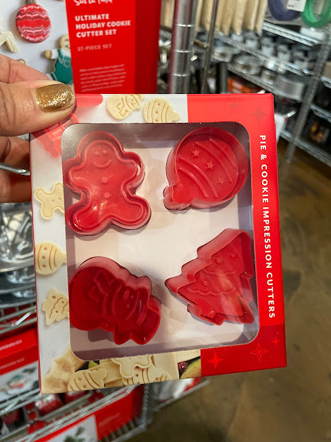 Sur La Table Christmas Baking Items, Sur La Table cookie cutters, Sur La Table Christmas cookie cutters, Christmas cookie cutters, Christmas cookies, Christmas cake pans, Holiday baking, Christmas baking,