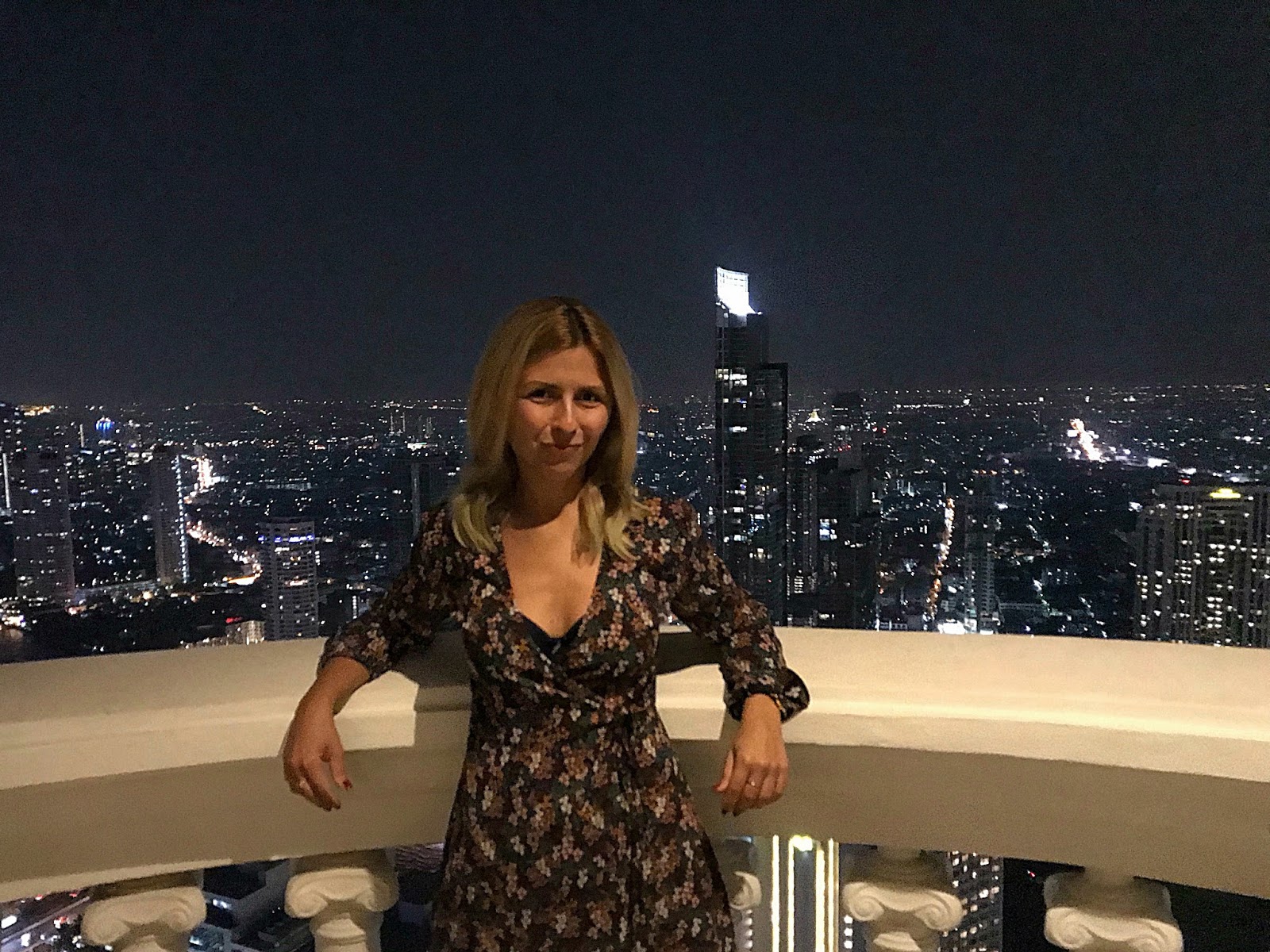 Tajlnadia, Bangkok, Lebua state tower