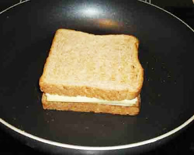 toast till bread slices are crisp