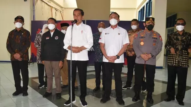 'Presiden Pasang Badan Buat Polisi' Ratusan Warganet Kecewa Jokowi Sebut 'Pintu Tertutup' Jadi Sebab Tragedi Kanjuruhan
