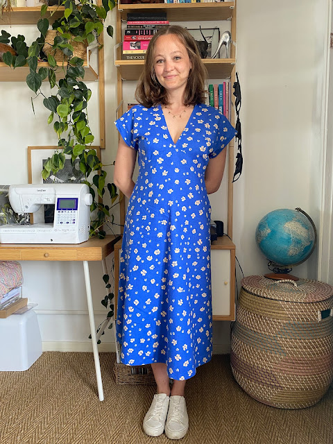 Diary of a Chain Stitcher: Tessuti Lois Dress in Floral Linen Blend from The Fabric Store