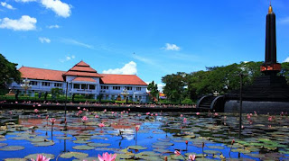 Taman Alun-Alun Tugu