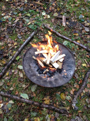 Dustbin Lid Fire - Mudpies and Foodie Quine Autumn Bramble Ramble