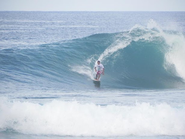 Surfing in Siargao