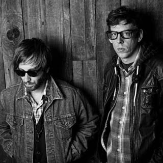 The Black Keys – Gold On The Ceiling Lyrics | Letras | Lirik | Tekst | Text | Testo | Paroles - Source: musicjuzz.blogspot.com