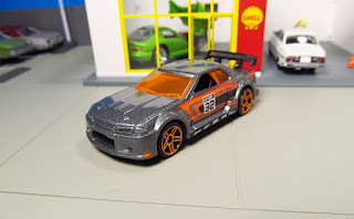 Hot Wheels 2010 Mystery Cars  Nissan Skyline GT-R R32 