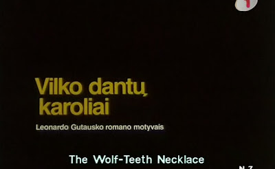 Ожерелье из волчьих зубов / Vilko Dantu Karoliai / A Wolf Teeth Necklace. 1997.