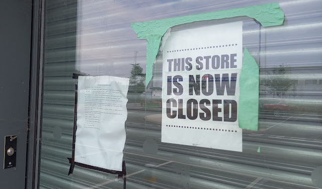 Toys R Us at Gateway Retail Park in Reading (September 2022)