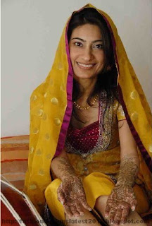 Mehndi-Dresses-and-Designs