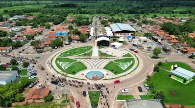 Foto aérea da praça dos três poderes em Riachinho Norte do Tocantins