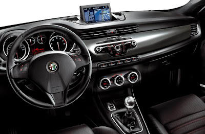 2011 Alfa Romeo Giulietta interior