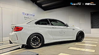 來自澳洲的汽車改裝品牌VAITRIX麥翠斯有最廣泛的車種適用產品，含汽油、柴油、油電混合車專用電子油門控制加速器，搭配外掛晶片及內寫，高品質且無後遺症之動力提升，也可由專屬藍芽App–AirForce GO切換一階、二階、三階ECU模式。外掛晶片及電子油門控制器不影響原車引擎保固，搭配不眩光儀錶，提升馬力同時監控愛車狀況。另有馬力提升專用水噴射可程式電腦及套件，改裝愛車不傷車。適用品牌車款： Audi奧迪、BMW寶馬、Porsche保時捷、Benz賓士、Honda本田、Toyota豐田、Mitsubishi三菱、Mazda馬自達、Nissan日產、Subaru速霸陸、VW福斯、Volvo富豪、Luxgen納智捷、Ford福特、Hyundai現代、Skoda、Mini; Altis、crv、chr、kicks、cla45、Focus mk4、 sienta 、camry、golf gti、polo、kuga、tiida、u7、rav4、odyssey、Santa Fe新土匪、C63s、Lancer Fortis、Elantra Sport、Auris、Mini R56、ST LINE、535i...等。