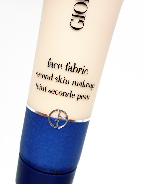 GIORGIO ARMANI Face Fabric Fondation - Second Skin - Review Photos Swatches