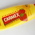 Carmex: balsam truskawkowy w tubce