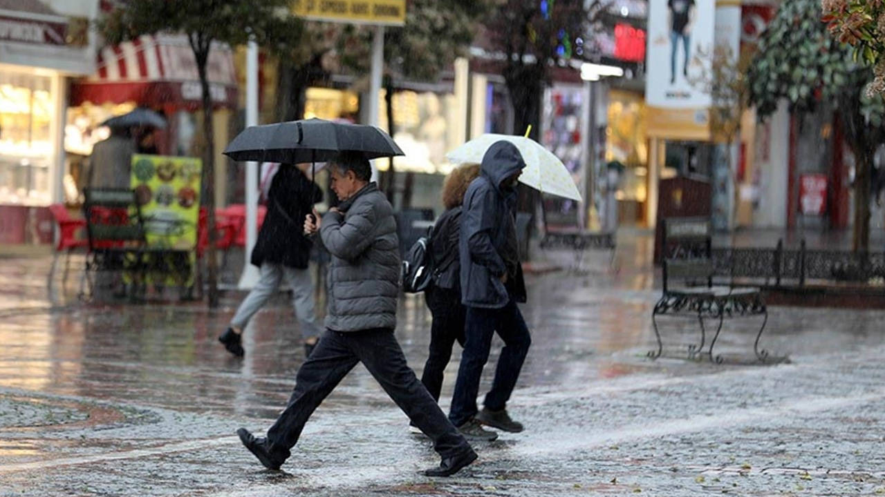 Meteoroloji'den 11 kent için sarı kodlu uyarı: Gök gürültülü sağanak bekleniyor