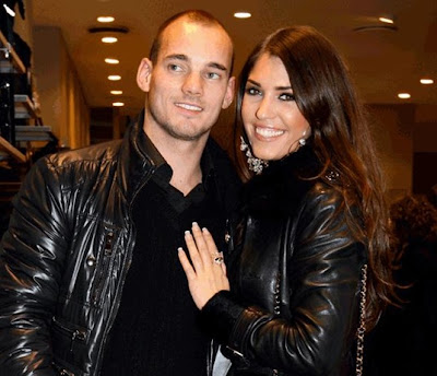 Wesley Sneijder with Sexy Wife