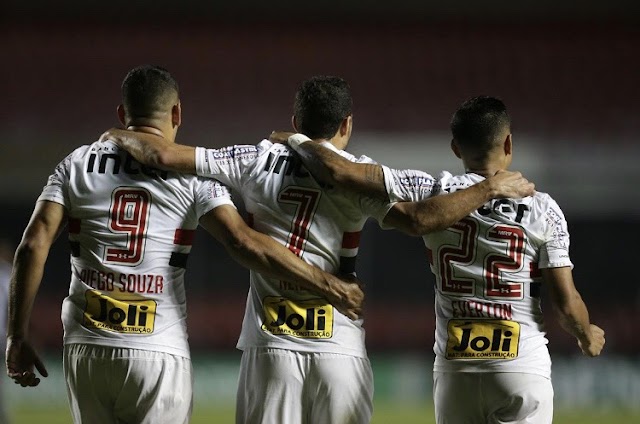 Líder e invicto: São Paulo vence Botafogo e mantém boa fase 