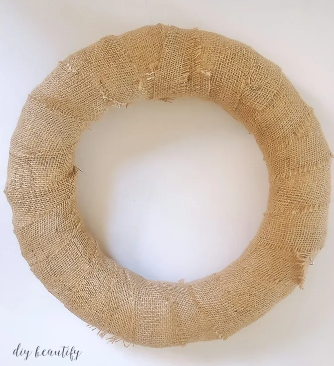 wrap wreath form in burlap