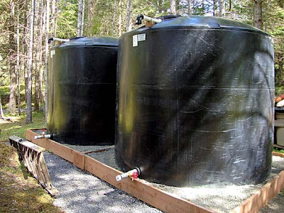 catchement, water storage cisterns, on bed of sand