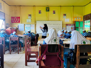 TINGKATKAN KETELITIAN, SISWA MIN 11 HSS BELAJAR SERU LEWAT PEMBELAJARAN EXAMPLE NON EXAMPLE