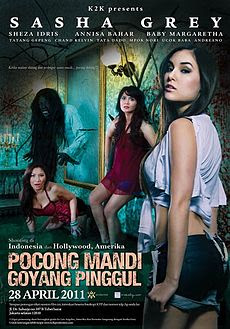 Download Pocong Mandi Goyang Pinggul 2011