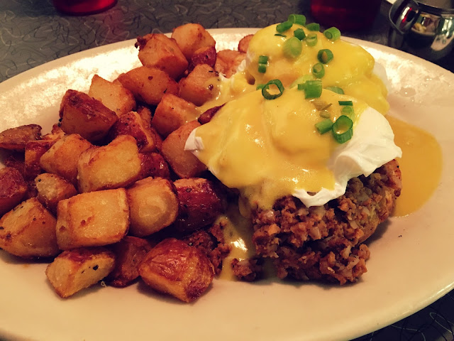 Eggs Benedict with Seitan Hash from Veggie Galaxy in Cambridge, MA | A Hoppy Medium