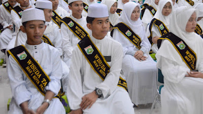 MAN 1 Padang Panjang Sukses Gelar Wisuda Tahfidz Bagi 118 Siswa