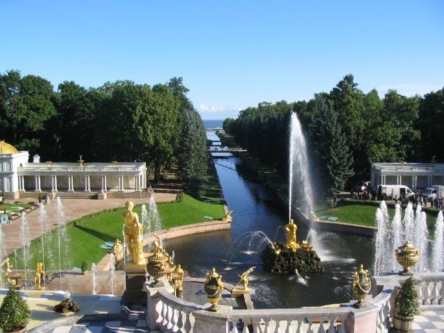 Peterhof tourist office russia