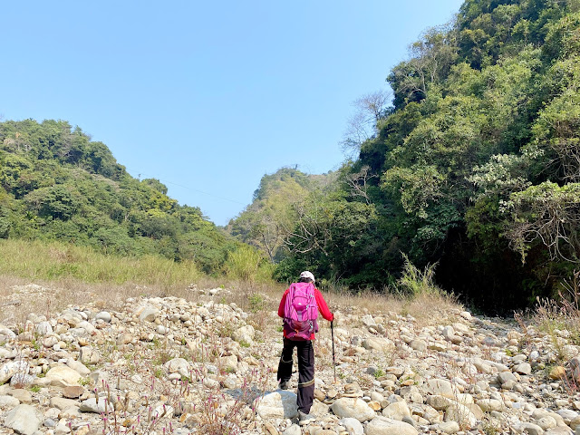 往九九峰制高點