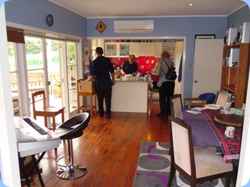 Yvonne Moller, our gracious host, preparing lunch prior to most of our members had arrived for the Coffee Day. Peter Litllejohn and Jeanette Beamish assisting.