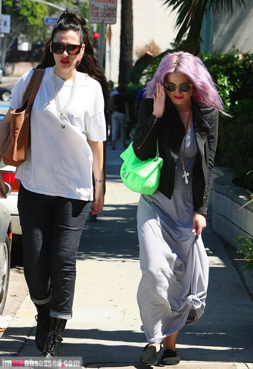 Kelly Osbourne Hangs Out In West Hollywood » Gossip