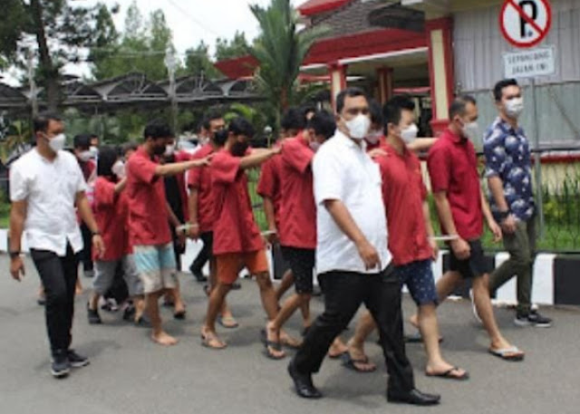 14 Anak Buah Apin BK Resmi Tersangka Dan Ditahan di RTP Mapoldasu