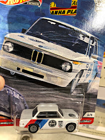 Hot Wheels Car Culture bmw 2002 Door Slammers