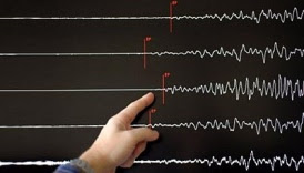 Berita gempa bumi di nusa dua bali 13 oktober 2011 video dan korban