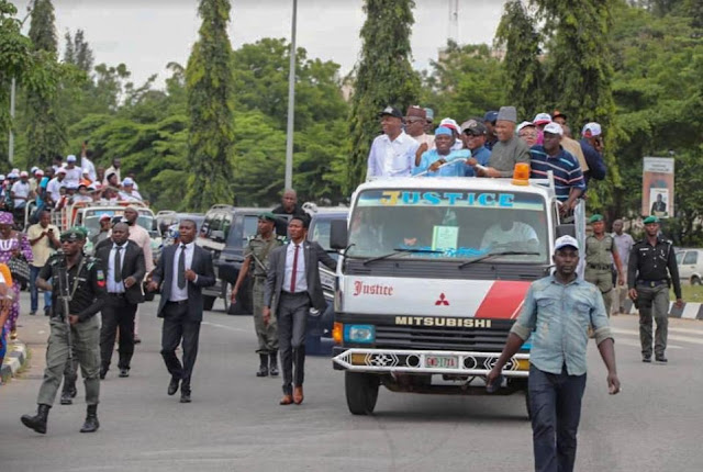 BREAKING: Ben Bruce burst into tears as Police fire teargas, shoot at Saraki, Dogara, others at INEC office