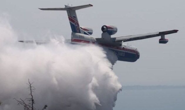 Το πυροσβεστικό Beriev έχασε τον ένα κινητήρα του εν πτήσει – Καθηλωμένο στην Ελευσίνα